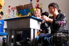 “奶奶是我的超人同学！”图片