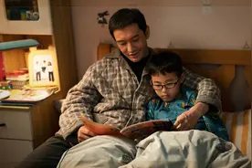 《你是我的春天》热映中 医护夫妻成“催泪瓦斯”图片