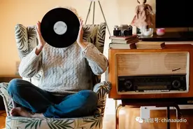 黑胶唱片的音质真的比CD好吗？让学者分析给你听图片