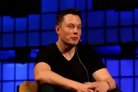 马斯克：我已将大脑上传到云端，还和“自己”唠了嗑图片