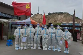 “年轻人要用臂膀扛起如山的责任”图片