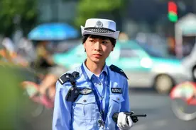 高温红色预警！地表近50℃，杭州这3个95后女孩，美得让人心疼图片