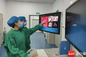 六旬阿公胸闷干咳 海医二院成功实施Lung-pro精准导航支气管镜肺活检术图片