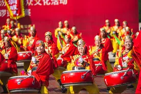 山西临汾：喜迎二十大 锣鼓震天响图片