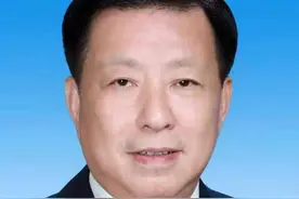连云港市委书记方伟出任江苏副省长，年初向530万市民发出“动员令”图片