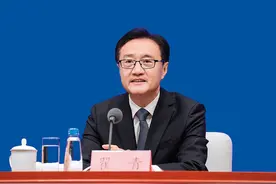 瞭望 | 中央生态环境保护督察何以有力有效——专访生态环境部副部长翟青图片