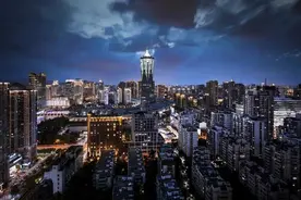 看房7小时就成交！中介：桑拿天来买二手房的是真爱图片