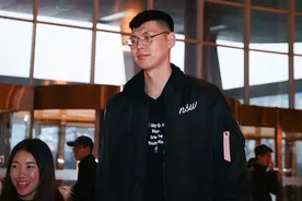 CBA | 朱荣振首选与山东队续约 同时已收到海外联赛报价合同图片