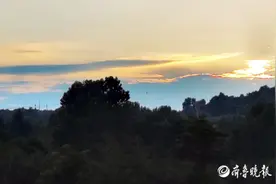 夏天最后的一抹晚霞，迎接秋天的到来图片