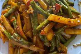 “简直是梦中情菜”，认真做的确实更香！干煸豆角土豆图片