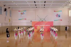 排舞要怎么跳？虽然听不见世界，他们依旧捧回了“特等奖”图片