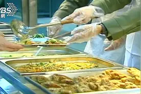 台媒：台空军基地疑似集体食物中毒，90多人被紧急送医图片