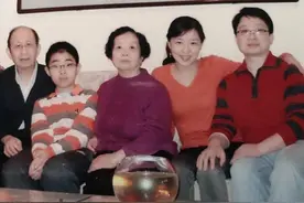 中国医师节｜这些医生的孩子，接过医学接力棒，长大后也成为医生图片