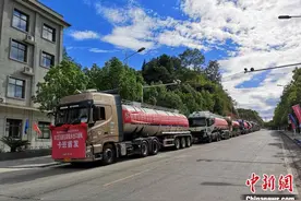 怀化国际陆港首趟跨境卡车班列出口缅甸 闯荡东盟市场图片