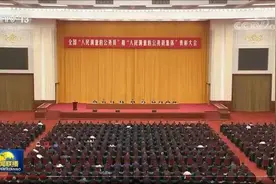 武威市民勤县退耕还林办公室干部姜莉玲、武威市政府政务服务中心荣膺全国“人民满意的公务员”和“人民满意的公务员集体”称号图片