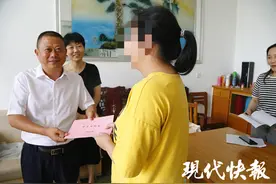 企业董事长再捐30多万，帮家乡81名困境学子上大学图片