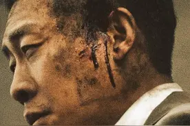 张译王俊凯殷桃主演，电影《万里归途》首次揭秘外交官真实撤侨幕后图片