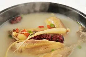 经常喝汤，易长结石？饭前喝汤好，还是饭后喝好？5个喝汤小问题，一文讲清图片