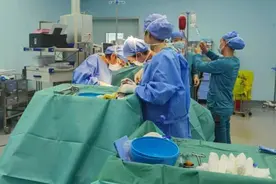 “老天还回来的孩子”平安降生！肝癌孕妇术后4月顺利产女图片