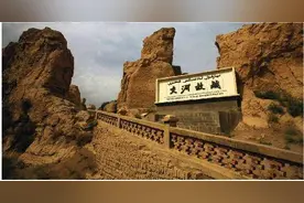 交河故城，大地上雕刻出来的城市图片
