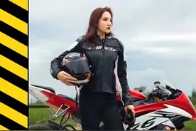 酷炸了！铁路版“机车女孩”图片