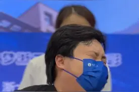 生孩子到底有多痛？准爸爸们体验分娩阵痛疼到飙泪：会对老婆更好图片