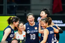 体坛联播｜蔡斌赞扬中国女排赢球欲望，中国女篮今日迎战法国图片