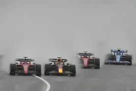 F1日本大奖赛：铃鹿赛道又现吊车 F1车手表愤怒图片