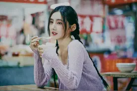 卓依娜姆复古港风写真曝光 温婉灵动故事感拉满图片