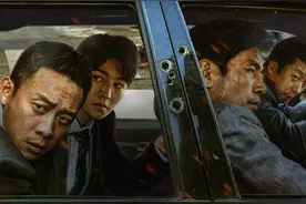 本周看啥｜《万里归途》全球上映，《追光者》开播图片