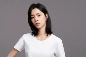 《摇滚狂花》庄达菲，生活中也是酷女孩丨人物图片