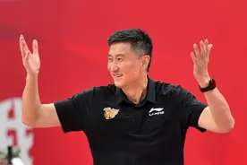 杜锋不再分心，新外援到位，广东男篮多重利好迎CBA重启图片
