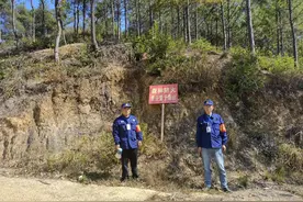 护林员的一天：日行18公里，用脚步听诊山林火患图片