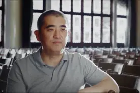 “呆呆”老师，深受北大学生喜爱图片