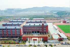 绿色领航 洋湖片区连塘学校项目全面竣工图片