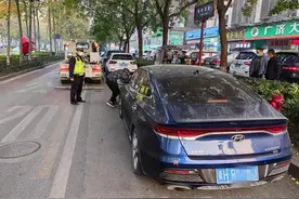 交警雁塔大队多措并举整治停车乱 缓解停车难图片
