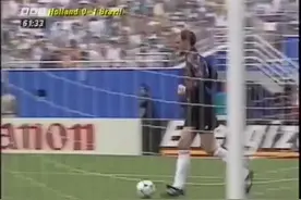 「世界杯名场面」1994年世界杯，贝贝托破门后的摇篮舞图片