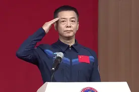 邓清明：坚守24年，终圆飞天梦图片