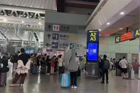 广州：各大铁路火车站正常运营，旅客出行需符合防疫规定图片