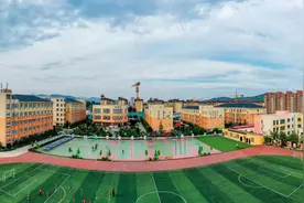 就近就便服从就优——卢氏县持续优化教育资源配置 已实现11所初中进县城、32个小学进乡镇图片