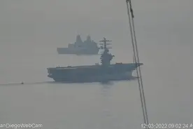 最老航母搭配最老巡洋舰：美军尼米兹号前往西太部署图片