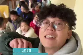 “95后”男幼师走红：希望鼓励更多男生投入幼教行业图片