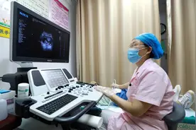 事关孕产妇、儿童就诊，国务院联防联控机制发布通知图片
