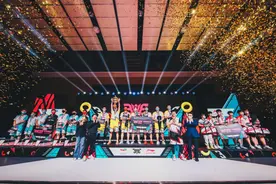 共赴热爱，燃情赛场，2022道达尔能源·李宁李永波杯3V3羽毛球赛总决赛落幕图片