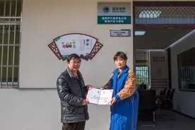 安徽庐江：便民小驿站 服务大能量图片