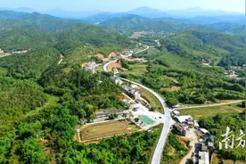 河源紫金蓝塘镇对照“四好”标准，建乡村振兴之路图片