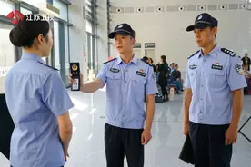 《护卫者》今晚收官：义工协会成立 老周、骆歆找到新的人生坐标图片