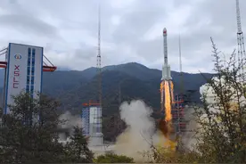 （科技）我国成功发射试验十号02星图片