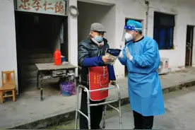 他是家医的好帮手，也是景山村民们的“暖男”图片