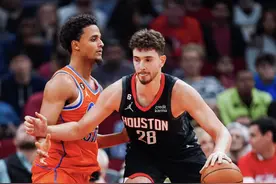 火箭记者：当申京不在场时，火箭看起来完全是另一支球队图片